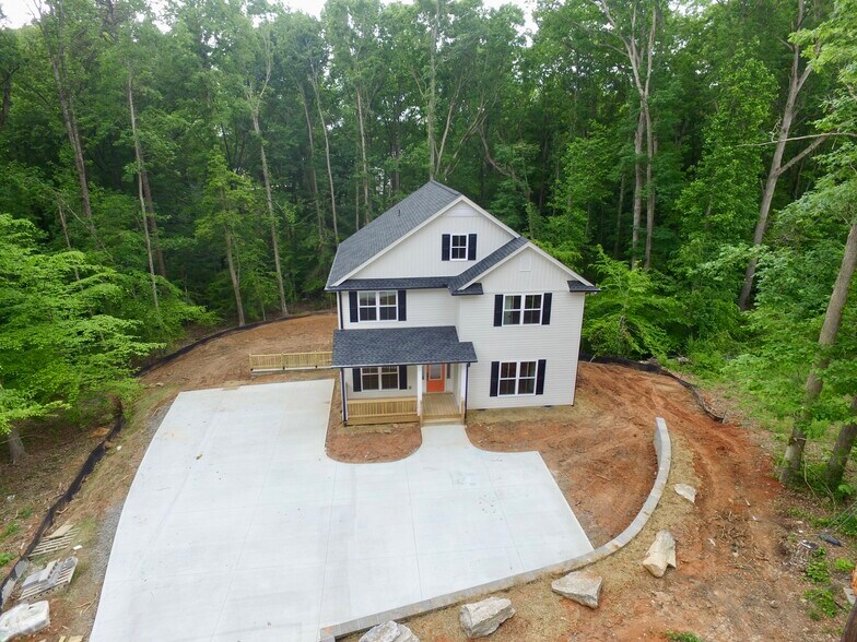 116 Fern Cir, Clemson, SC à vendre - Photo principale - Image 1 de 18