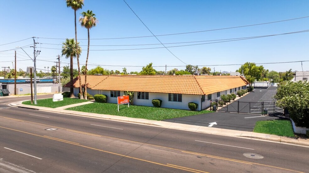 1802 E Thomas Rd, Phoenix, AZ à louer - Photo du bâtiment - Image 3 de 5