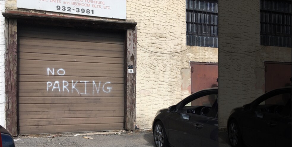 235 Robbins Ln, Syosset, NY à louer - Photo du bâtiment - Image 3 de 3