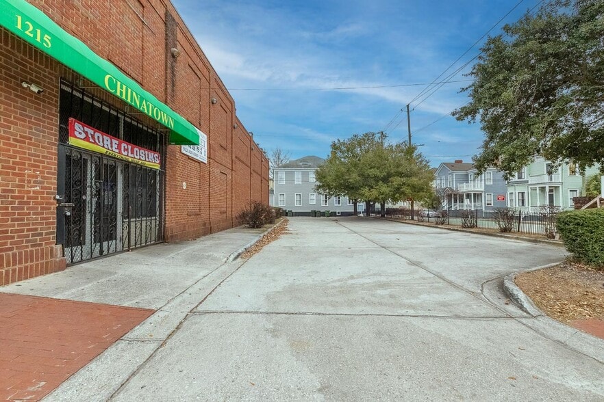1215 Price St, Savannah, GA à louer - Photo du bâtiment - Image 3 de 6
