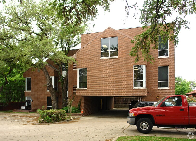 510 Hearn St, Austin, TX à louer - Photo du bâtiment - Image 2 de 3