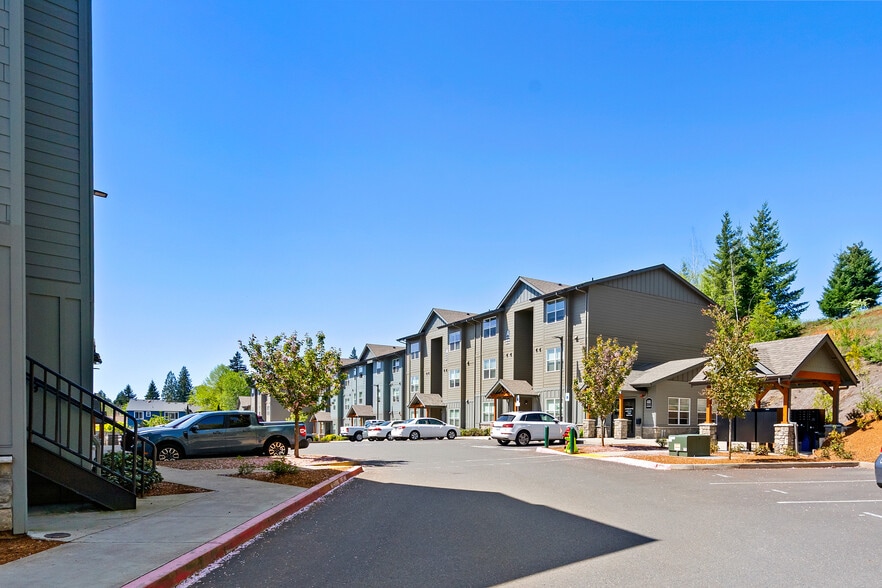 17101 Ruben Ln, Sandy, OR for sale - Building Photo - Image 2 of 18