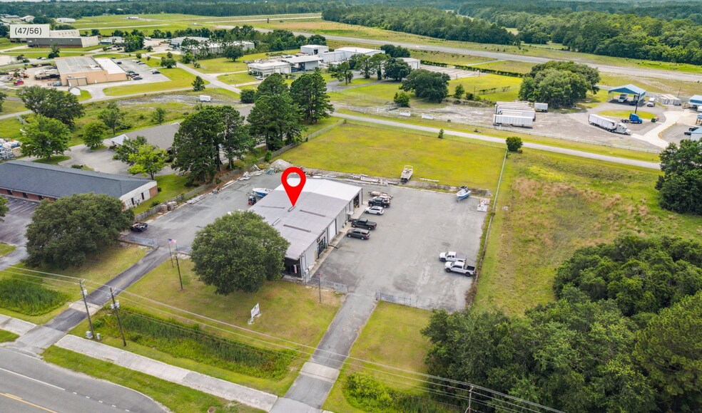 979 Point Peter Rd, Saint Marys, GA à vendre - Photo du bâtiment - Image 2 de 13