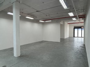 109 Ingraham St, Brooklyn, NY for lease Interior Photo- Image 1 of 5