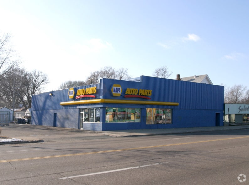 3333 E Lake St, Minneapolis, MN for sale - Building Photo - Image 2 of 4