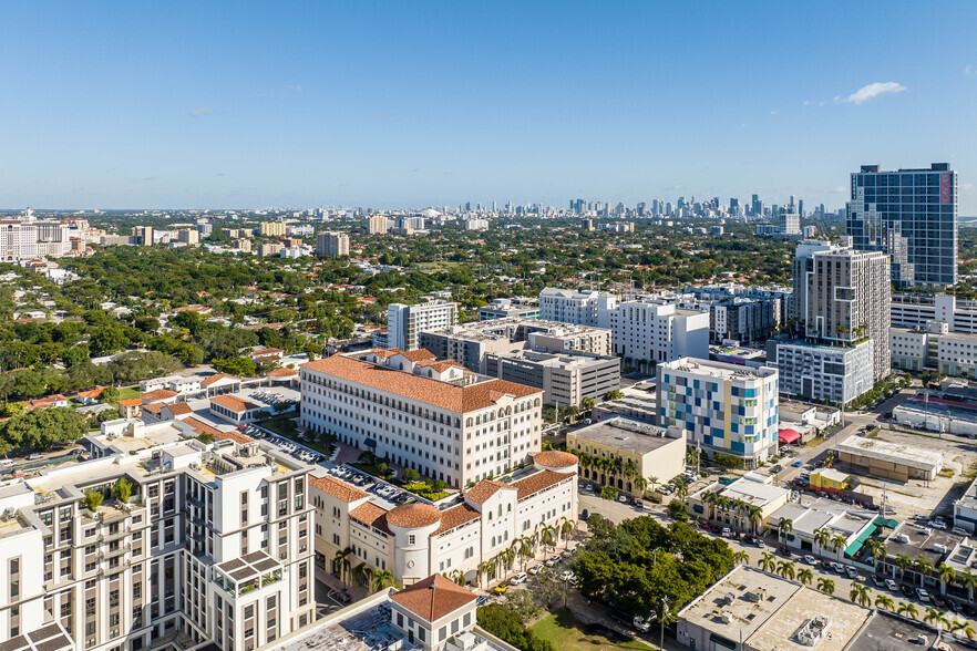 4000 Ponce de Leon Blvd, Coral Gables, FL for lease - Aerial - Image 2 of 2