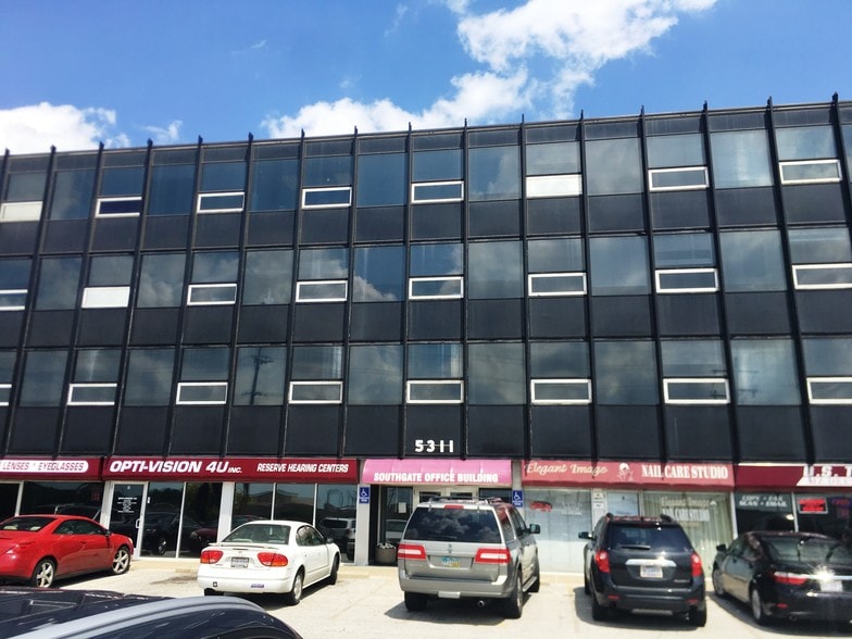 5311 Northfield Rd, Bedford, OH for lease - Building Photo - Image 2 of 10