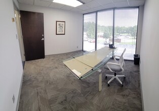 9041 executive park Dr, Knoxville, TN for lease Interior Photo- Image 1 of 8