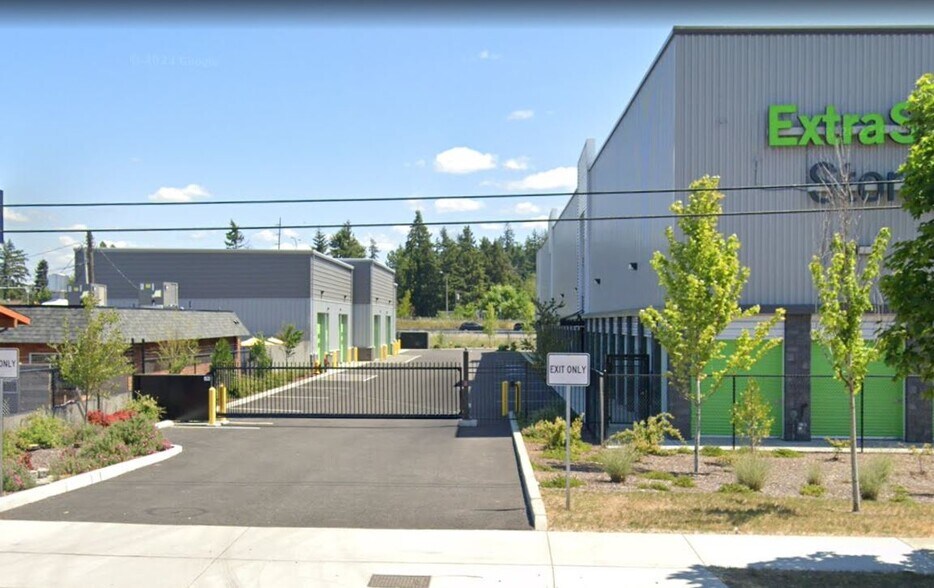 12117 Pacific Hwy SW, Lakewood, WA à louer - Photo du bâtiment - Image 2 de 3