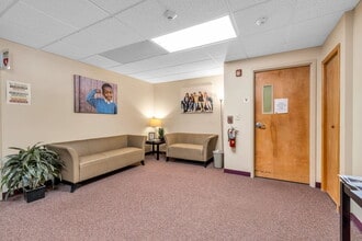 4511 Harlem Rd, Amherst, NY for lease Interior Photo- Image 2 of 24