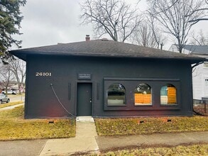 26101 W Warren St, Dearborn Heights, MI à louer Photo intérieure- Image 2 de 23