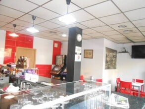 Retail in Manresa, Barcelona for lease Building Photo- Image 2 of 7