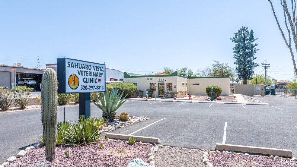 333 W Cool Dr, Tucson, AZ à vendre - Photo du bâtiment - Image 3 de 7