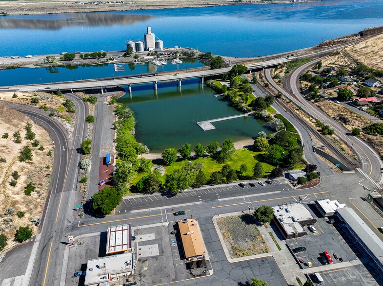 200 Beech St, Arlington, OR à vendre - Photo du bâtiment - Image 2 de 19