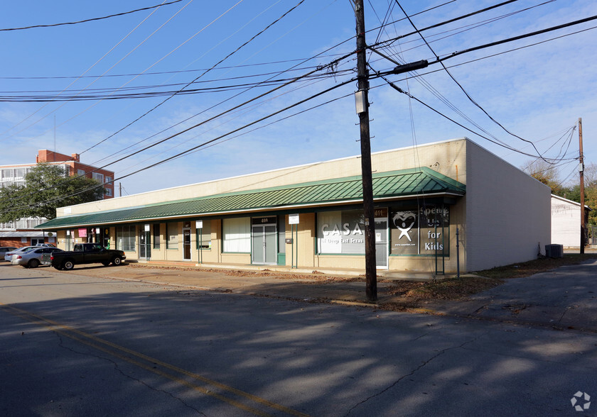 401-411 E Hospital St, Nacogdoches, TX à vendre - Photo principale - Image 1 de 1