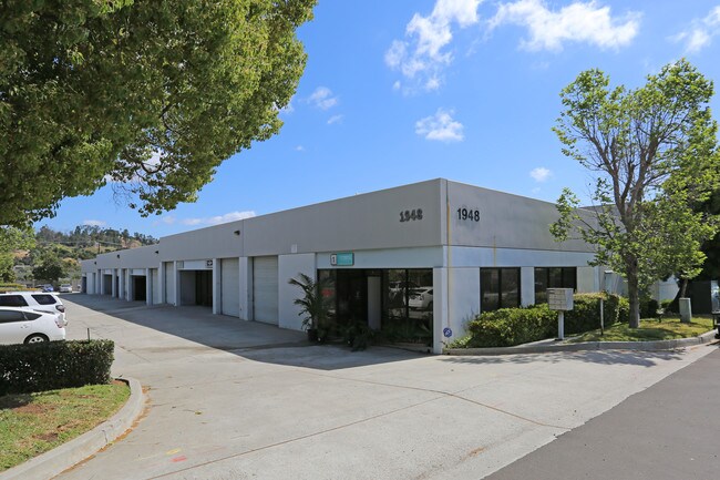 Plus de détails pour 1948 Don Lee Pl, Escondido, CA - Industriel à louer