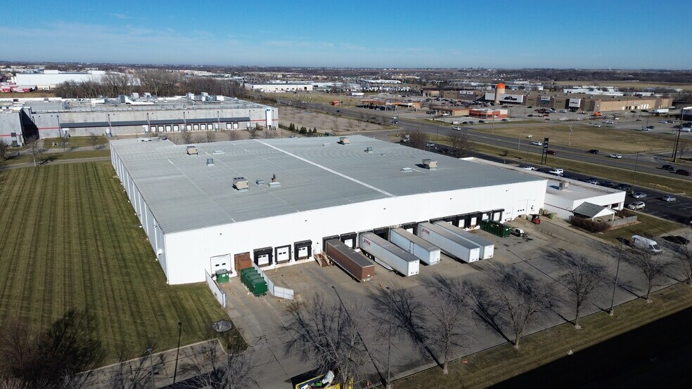 4598-4602 Delaware Ave, Ankeny, IA à louer - Photo du bâtiment - Image 3 de 10