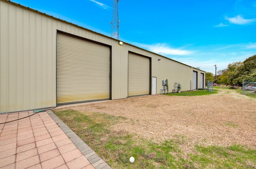 1295 Stonecrest Rd, Argyle, TX à louer - Photo du bâtiment - Image 3 de 10