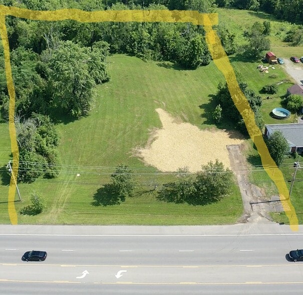 660 W Plane St, Bethel, OH à vendre - Photo du bâtiment - Image 2 de 2