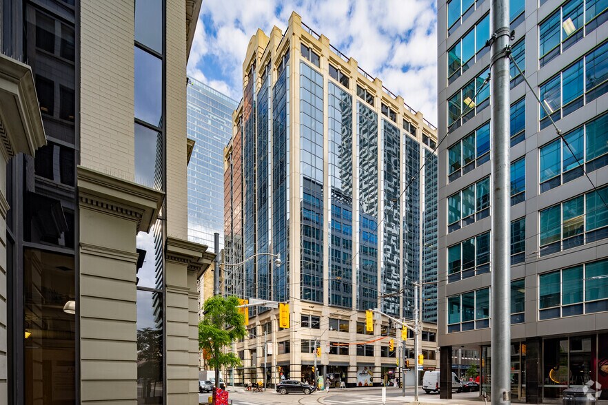 20 Adelaide St E, Toronto, ON à louer - Photo du bâtiment - Image 1 de 8