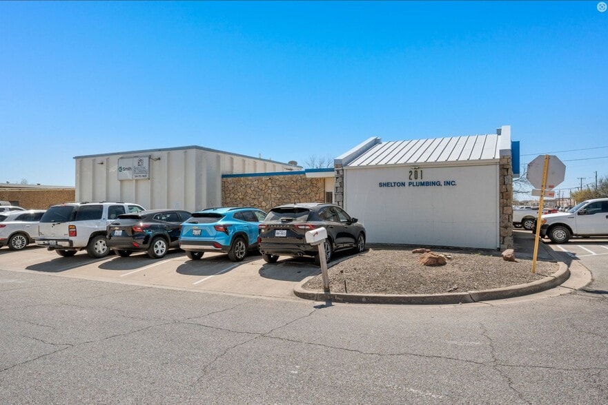 201 Otis Ave, Woodway, TX à vendre - Photo du bâtiment - Image 1 de 6