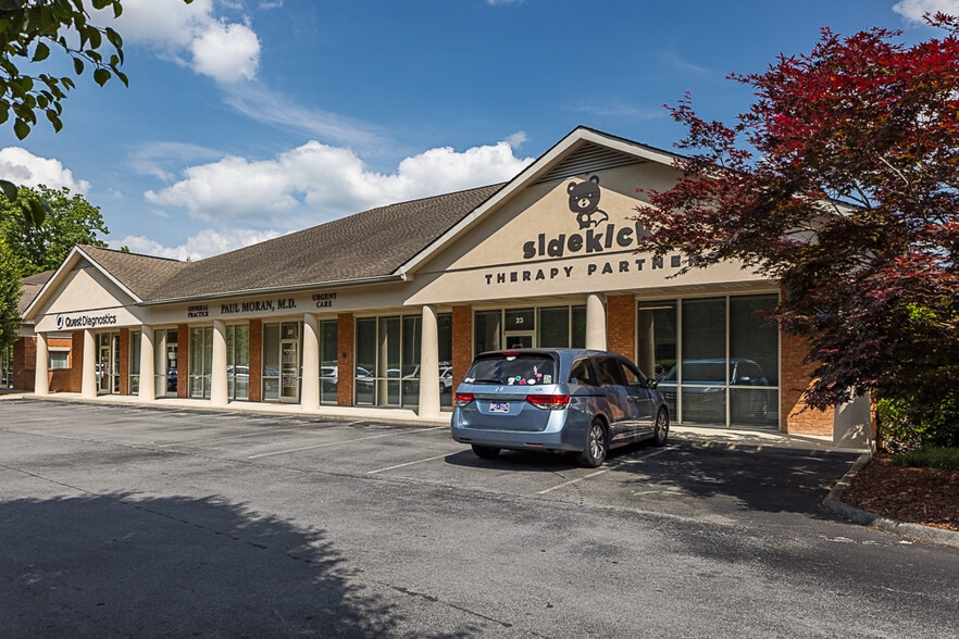 1319-1321 Sunset Dr, Johnson City, TN for lease - Building Photo - Image 1 of 2