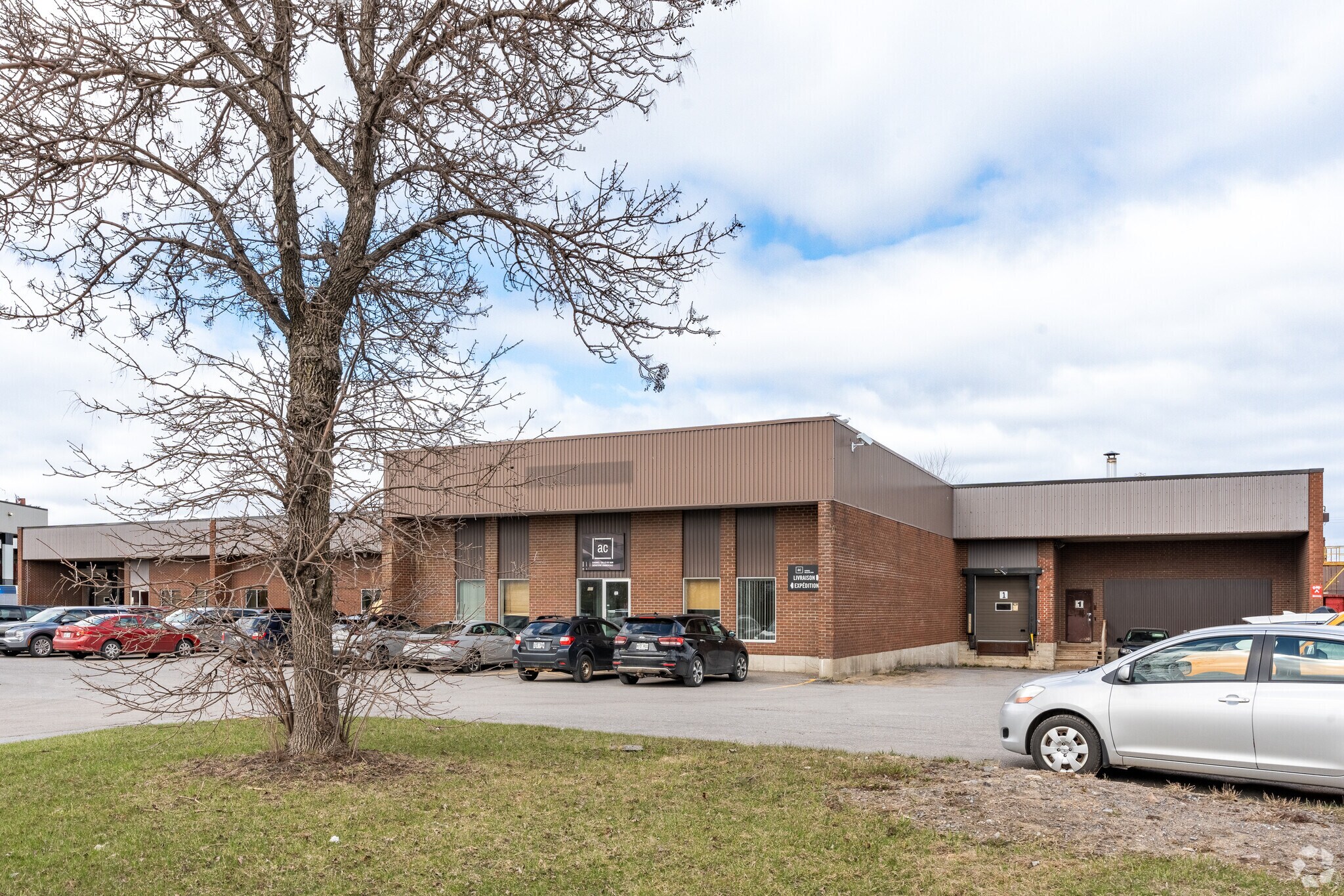 390-420 Rue Volta, Québec, QC à vendre Photo principale- Image 1 de 1