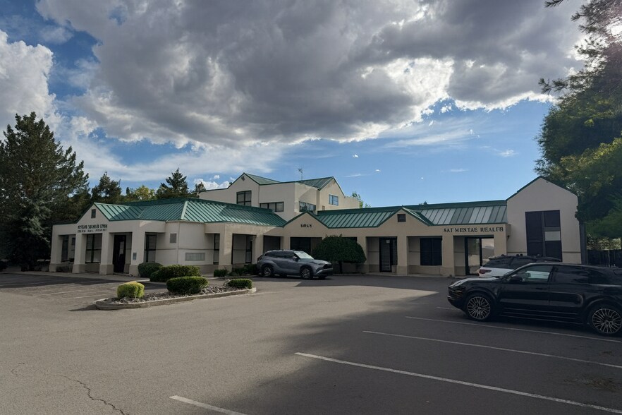 5865 Tyrone Rd, Reno, NV à vendre - Photo du bâtiment - Image 2 de 16