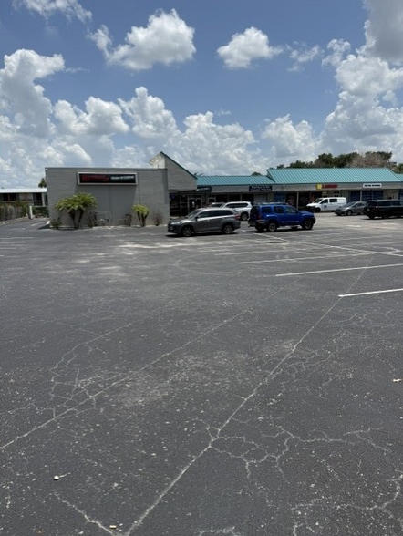 219 Avenue O SW, Winter Haven, FL for lease - Building Photo - Image 1 of 7