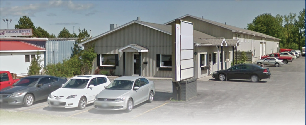 24 Advance Ave, Greater Napanee, ON for lease - Primary Photo - Image 1 of 1