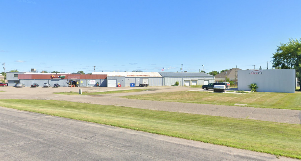 100 Roosevelt Rd, Saint Cloud, MN for sale - Building Photo - Image 3 of 9