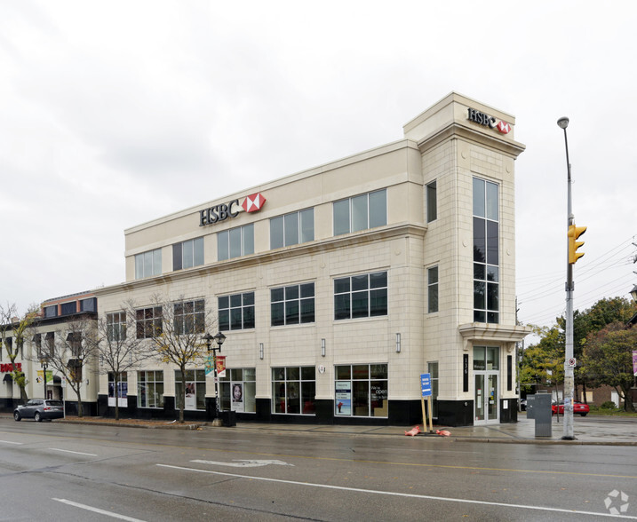 136 King St S, Waterloo, ON for lease - Primary Photo - Image 1 of 2