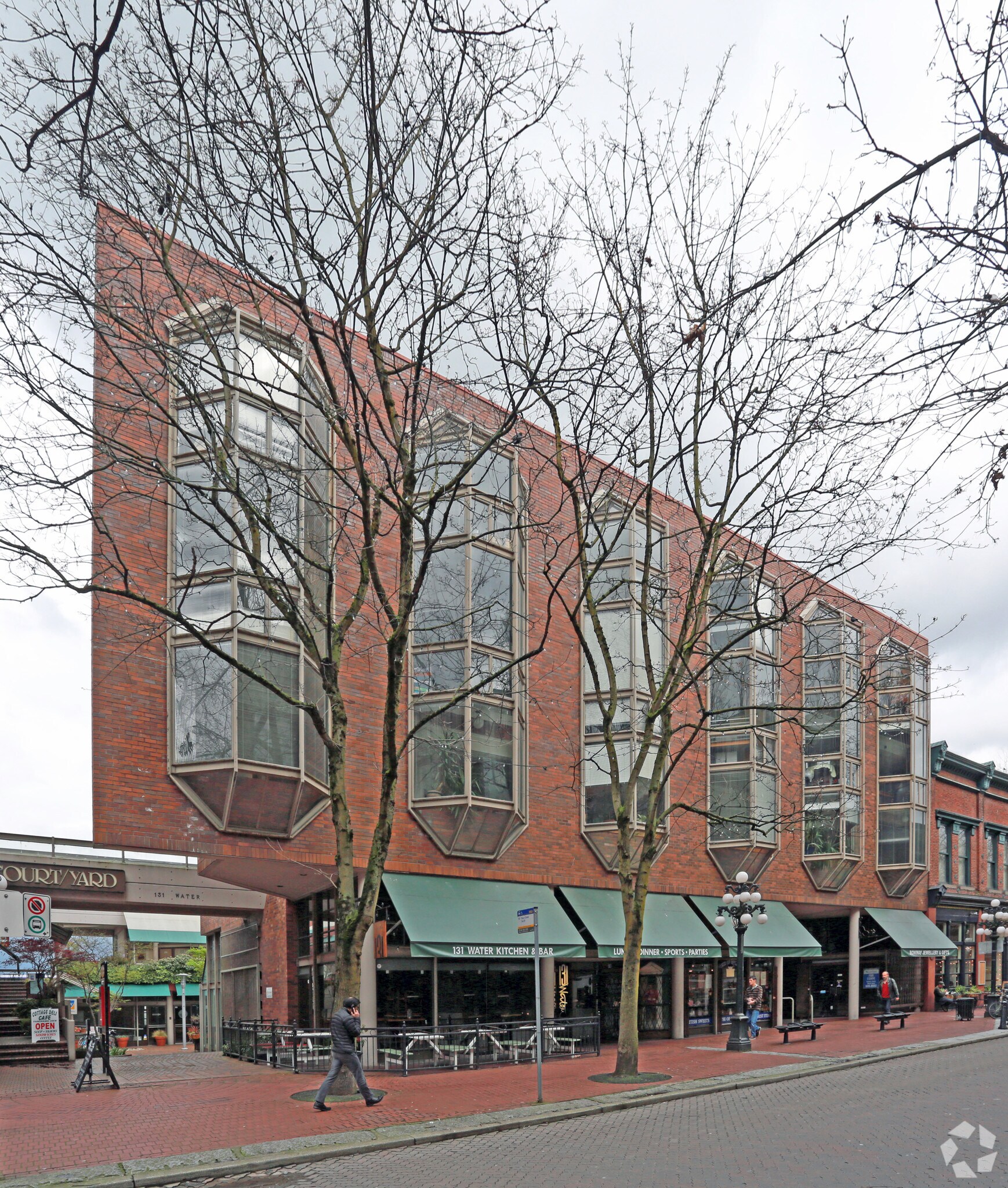 131 Water St, Vancouver, BC à vendre Photo principale- Image 1 de 1
