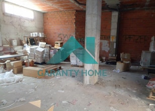 Retail in Cáceres, Cáceres for lease Interior Photo- Image 2 of 3