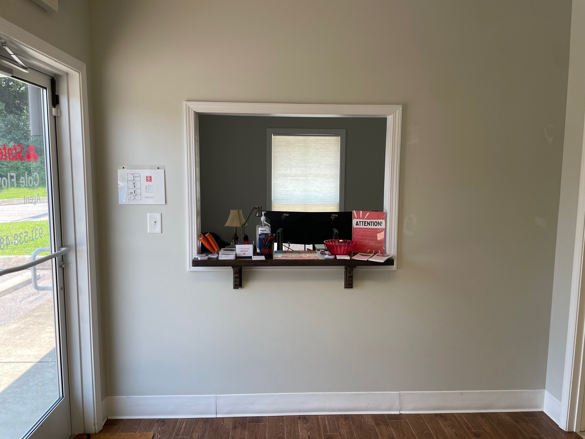 2284 Raleigh Ct, Clarksville, TN for lease Interior Photo- Image 1 of 10