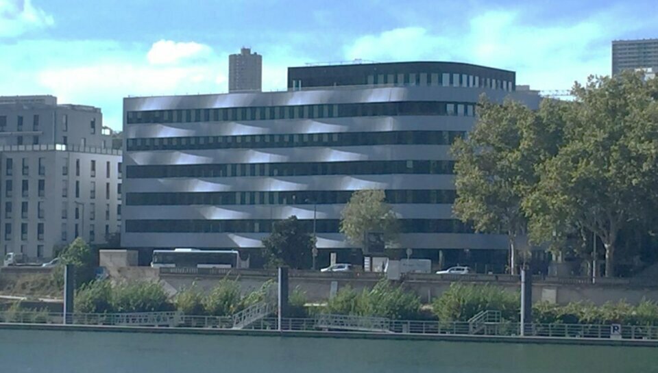 2 Quai Du Commerce, Lyon à louer - Photo du bâtiment - Image 2 de 11