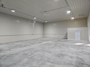 615 Enterprise St N, Aberdeen, SD for lease Interior Photo- Image 1 of 3