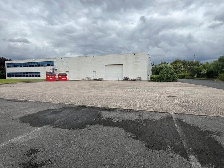 Waterside, Manchester for lease - Building Photo - Image 3 of 8