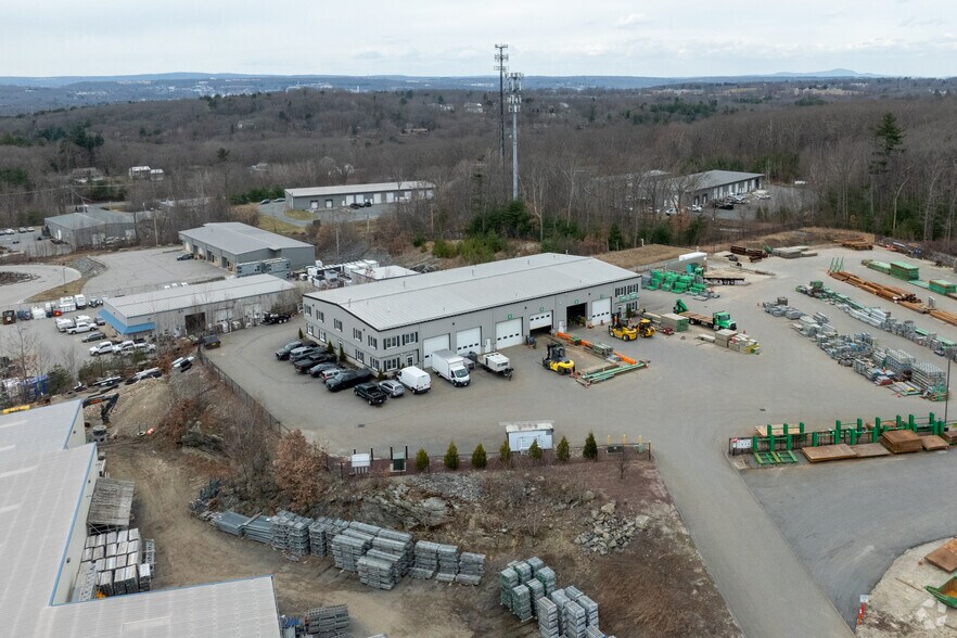 12 Commerce Rd, Shrewsbury, MA à louer - Photo du bâtiment - Image 2 de 5