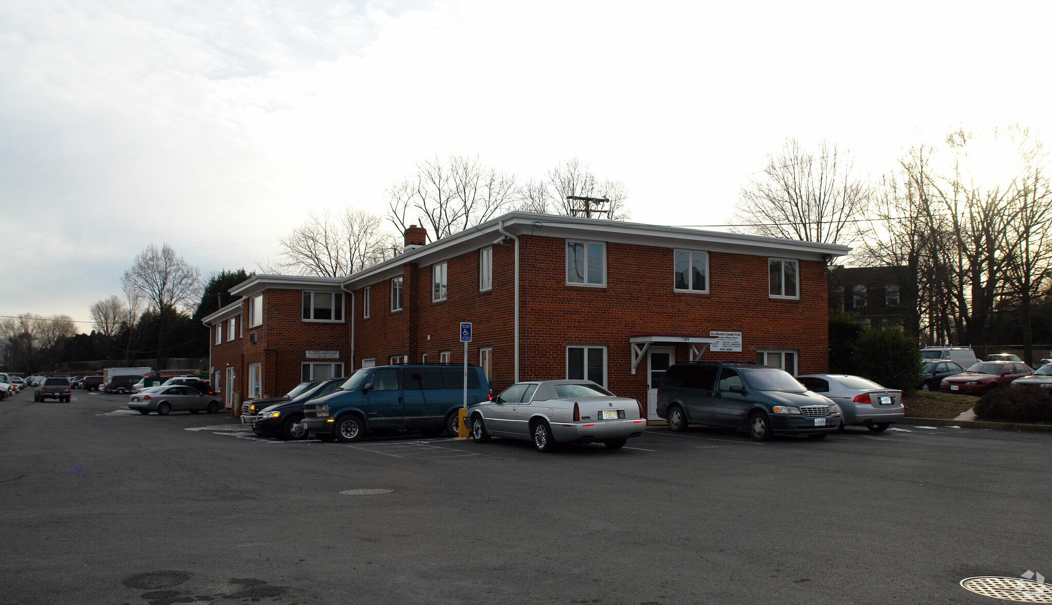 7309 Highland St, Springfield, VA à louer Photo du bâtiment- Image 1 de 27
