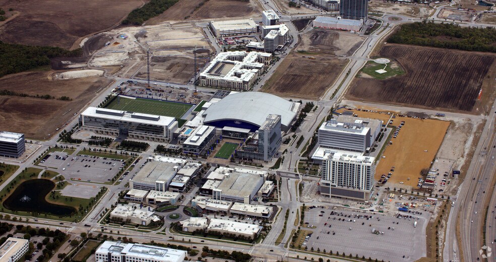 17 Cowboys Way, Frisco, TX à louer - Aérien - Image 2 de 7