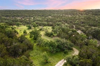 Plus de détails pour 900 Lost Valley Rd, Dripping Springs, TX - Terrain à vendre