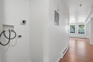 More details for 10 Eastman Ter, Poughkeepsie, NY - Multifamily for Sale
