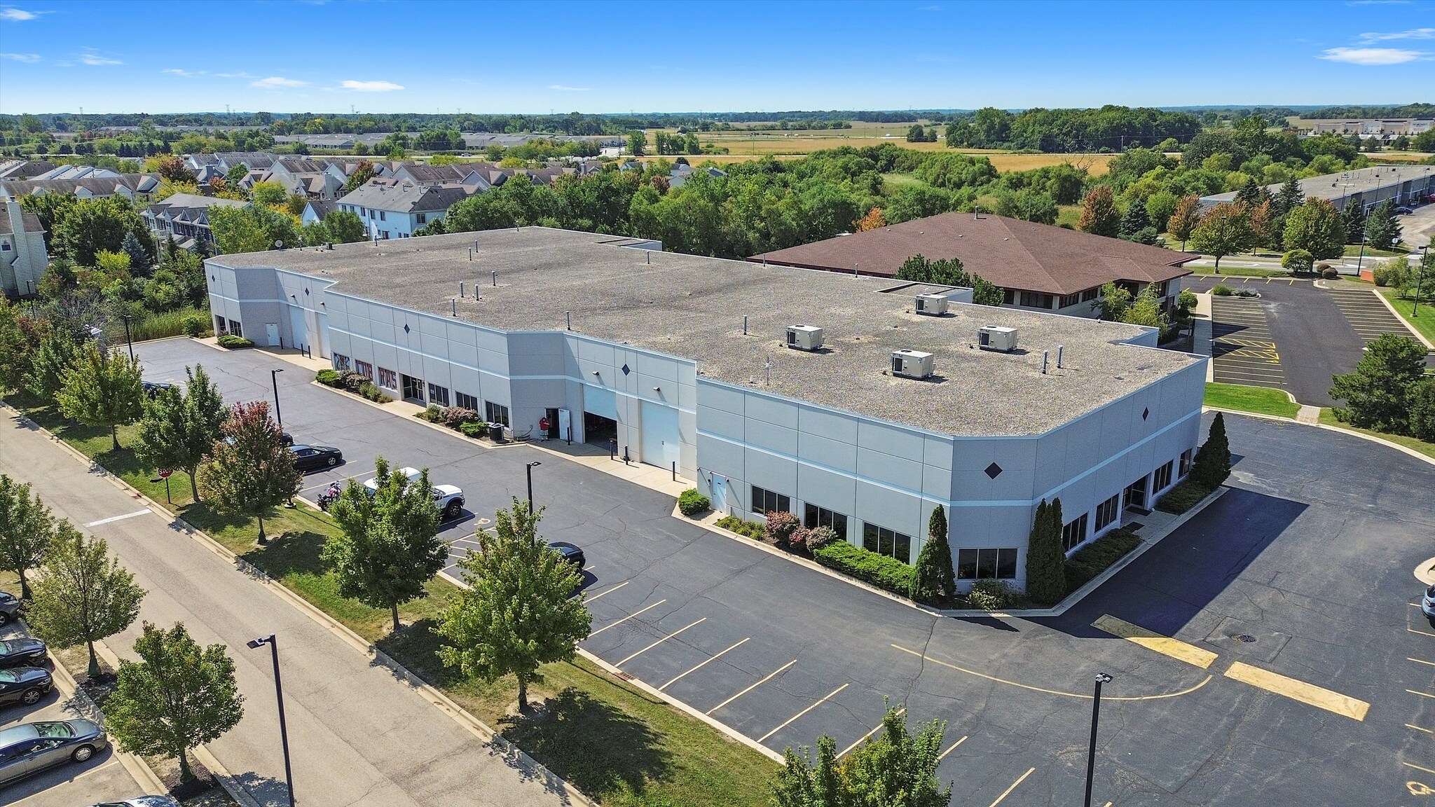 26735 W Commerce Dr, Volo, IL for sale Building Photo- Image 1 of 15