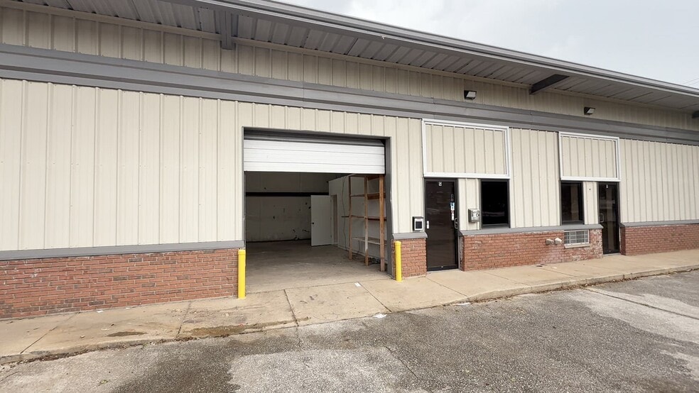 1601 23rd Ave, Tuscaloosa, AL for lease - Commercial Listing Video - Image 2 of 11