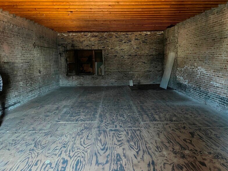 5734 Ashland Ave, Chicago, IL à vendre - Photo du bâtiment - Image 3 de 6