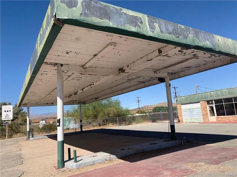 61960 29 Palms Hwy, Joshua Tree, CA à vendre - Photo principale - Image 1 de 1