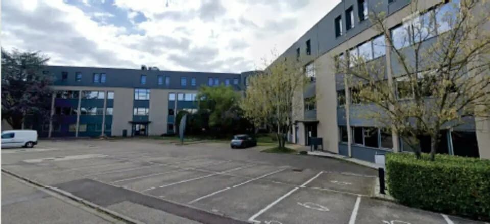 Office in Écully for lease - Building Photo - Image 1 of 1