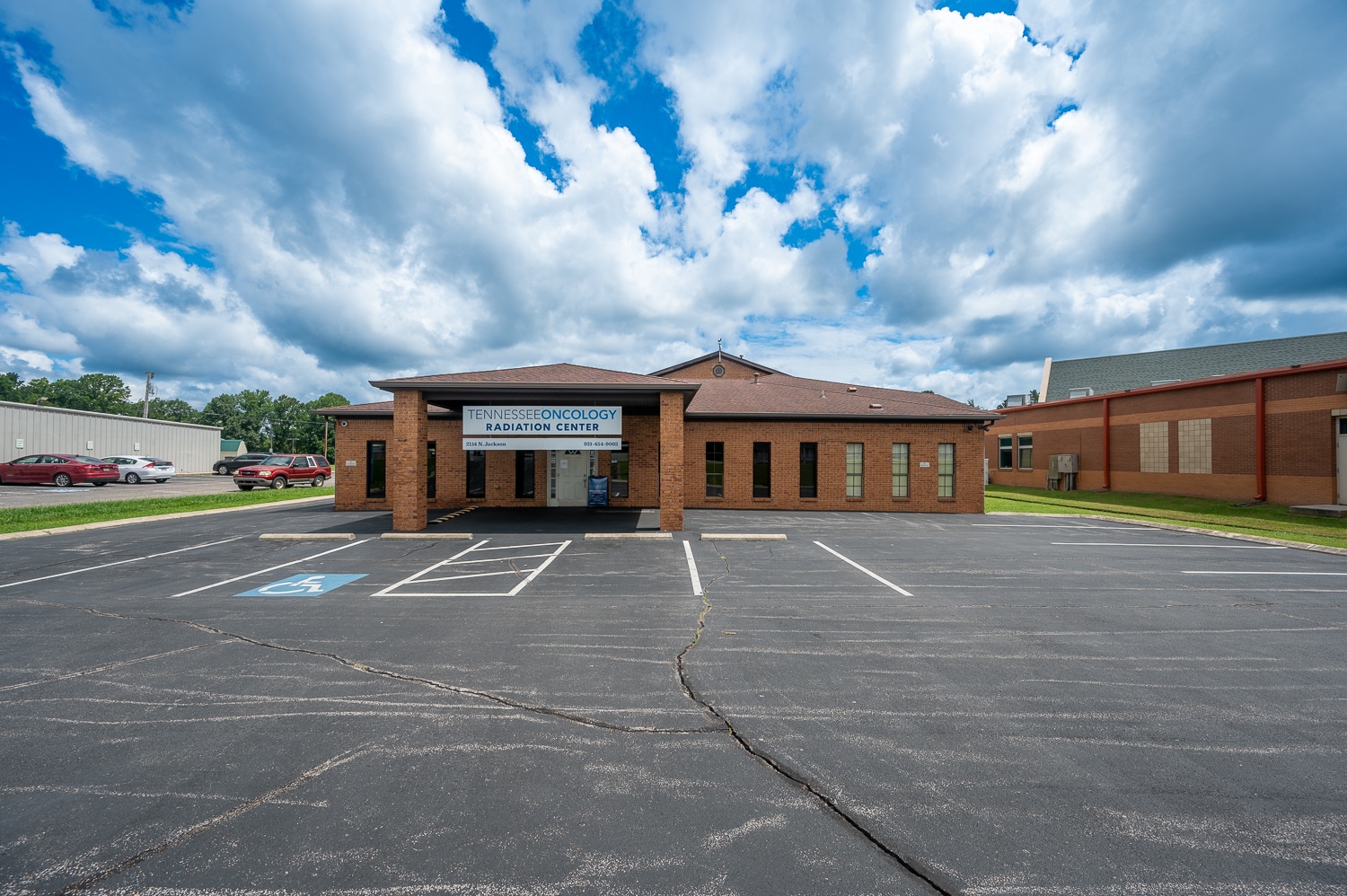 2114 N Jackson St, Tullahoma, TN for sale Building Photo- Image 1 of 23