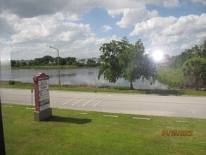 4502 35th St, Orlando, FL à louer Photo du bâtiment- Image 2 de 22